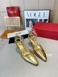 Picture of Valentino Shoes _SKUValentinosz35-405CM4CYM120220214